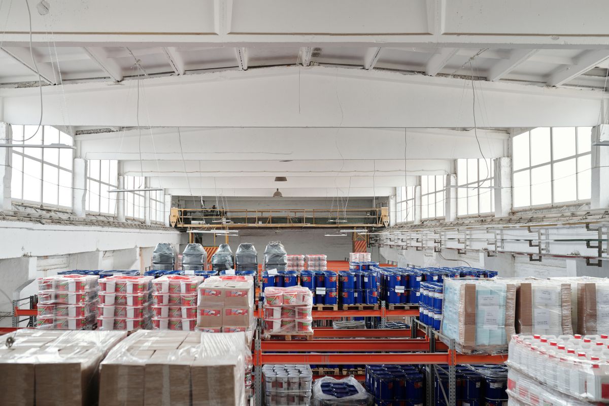 Inventory storage in a distribution center / 配送中心的库存存储